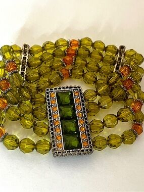Vintage-Inspired Olive Green and Amber Beaded Bracelet